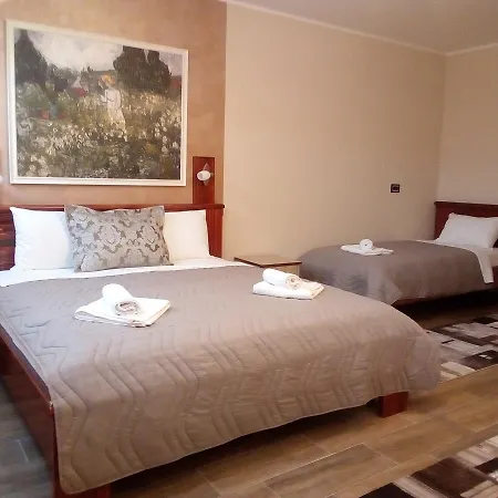 Kutko Hotel *